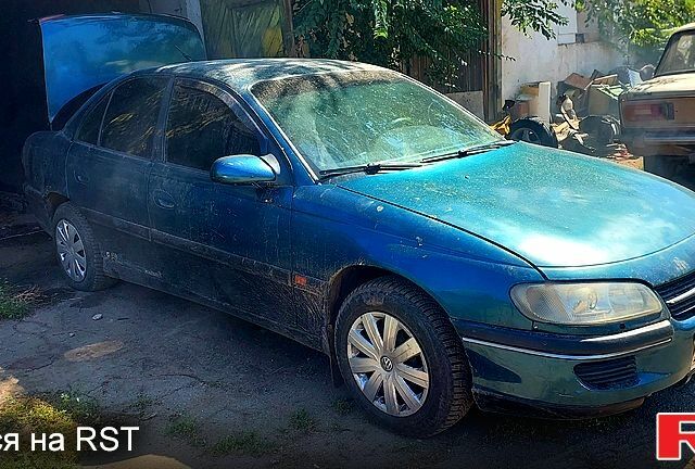 Зеленый Опель Омега, объемом двигателя 2.5 л и пробегом 0 тыс. км за 1100 $, фото 1 на Automoto.ua