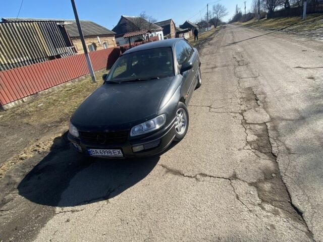 Зелений Опель Омега, об'ємом двигуна 2 л та пробігом 328 тис. км за 2919 $, фото 1 на Automoto.ua