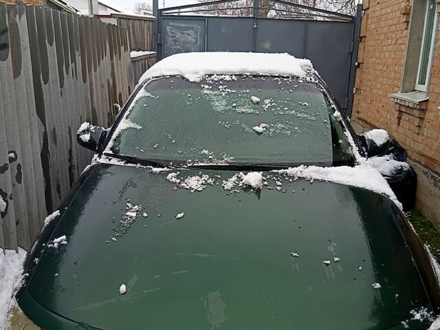 Зелений Опель Омега, об'ємом двигуна 2 л та пробігом 140 тис. км за 1400 $, фото 1 на Automoto.ua