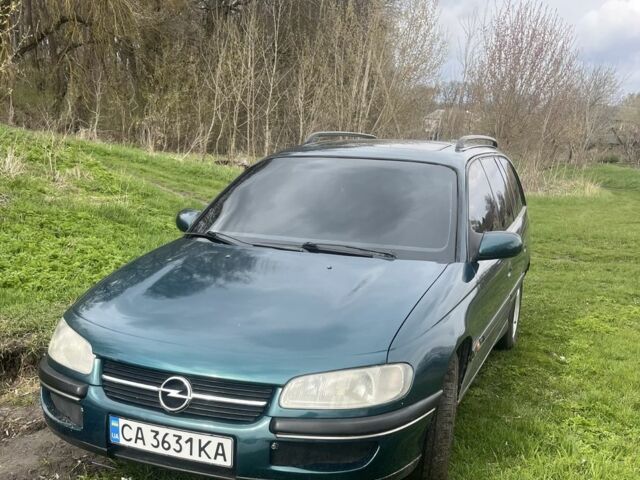 Зелений Опель Омега, об'ємом двигуна 2.5 л та пробігом 265 тис. км за 2400 $, фото 1 на Automoto.ua