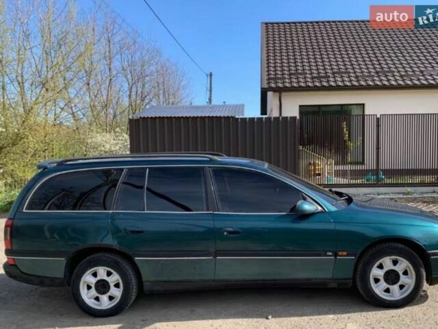Зелений Опель Омега, об'ємом двигуна 2.5 л та пробігом 320 тис. км за 1900 $, фото 1 на Automoto.ua