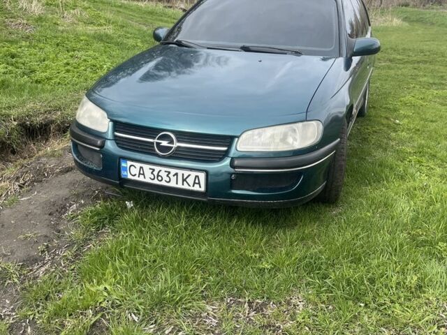 Зелений Опель Омега, об'ємом двигуна 2.5 л та пробігом 265 тис. км за 2500 $, фото 1 на Automoto.ua