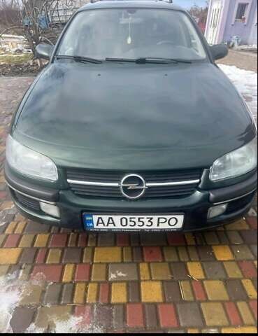 Зеленый Опель Омега, объемом двигателя 2.5 л и пробегом 297 тыс. км за 3000 $, фото 1 на Automoto.ua