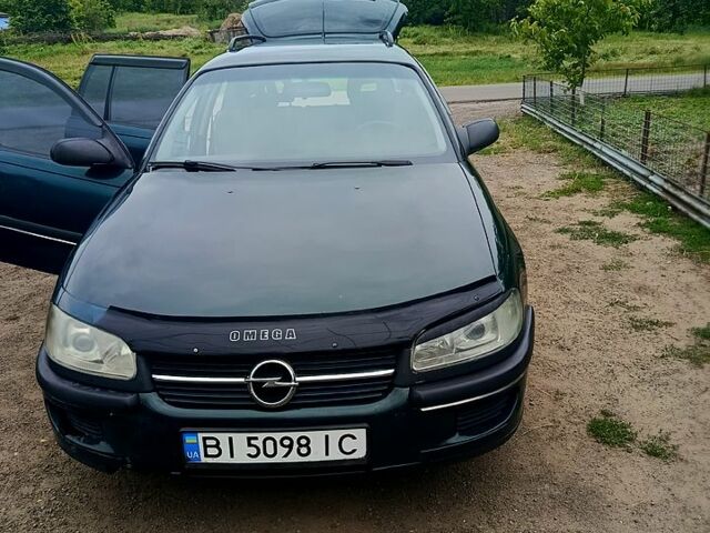 Зелений Опель Омега, об'ємом двигуна 2 л та пробігом 0 тис. км за 3000 $, фото 1 на Automoto.ua