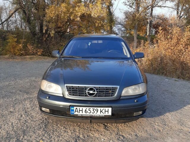Зелений Опель Омега, об'ємом двигуна 2.5 л та пробігом 320 тис. км за 4400 $, фото 1 на Automoto.ua