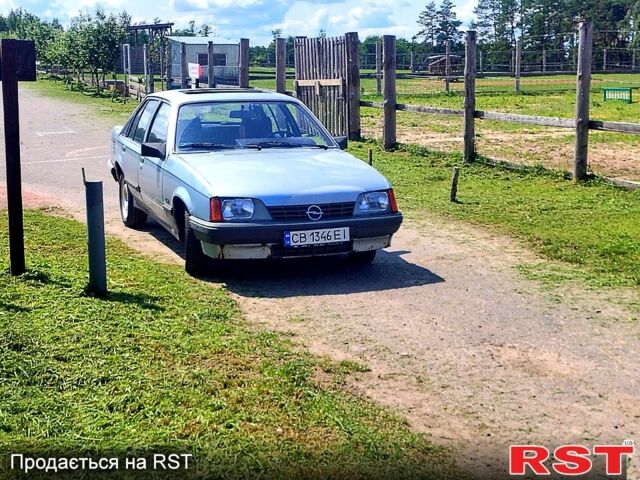Синий Опель Рекорд, объемом двигателя 2.2 л и пробегом 100 тыс. км за 900 $, фото 1 на Automoto.ua