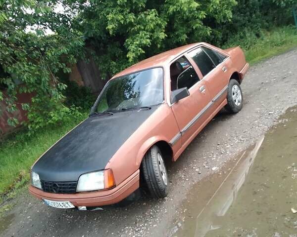 Коричневый Опель Рекорд, объемом двигателя 2.2 л и пробегом 400 тыс. км за 900 $, фото 1 на Automoto.ua