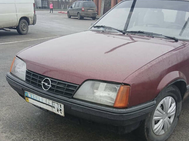 Червоний Опель Рекорд, об'ємом двигуна 1.8 л та пробігом 180 тис. км за 1264 $, фото 1 на Automoto.ua