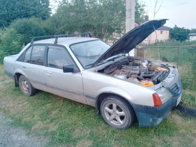 Сірий Опель Рекорд, об'ємом двигуна 0 л та пробігом 310 тис. км за 675 $, фото 1 на Automoto.ua