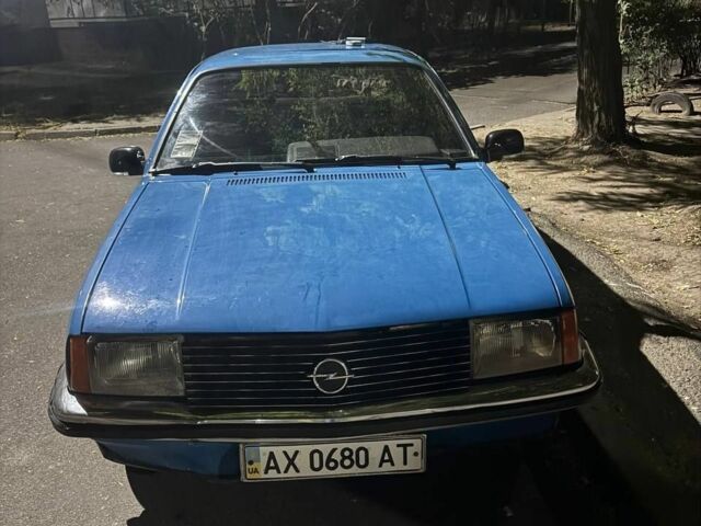 Синій Опель Рекорд, об'ємом двигуна 2 л та пробігом 15 тис. км за 854 $, фото 1 на Automoto.ua