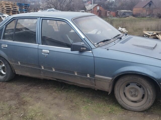 Синій Опель Рекорд, об'ємом двигуна 2 л та пробігом 50 тис. км за 600 $, фото 1 на Automoto.ua