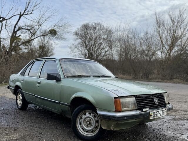 Зелений Опель Рекорд, об'ємом двигуна 2 л та пробігом 370 тис. км за 690 $, фото 1 на Automoto.ua