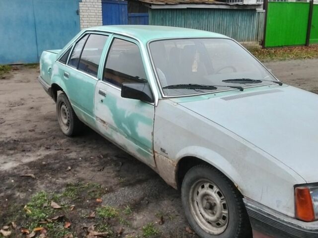 Зеленый Опель Рекорд, объемом двигателя 2 л и пробегом 1000 тыс. км за 625 $, фото 1 на Automoto.ua