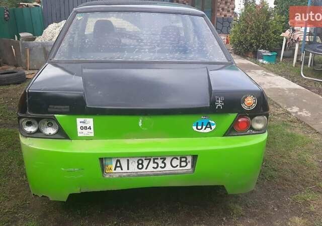 Зеленый Опель Рекорд, объемом двигателя 1.8 л и пробегом 222 тыс. км за 320 $, фото 1 на Automoto.ua