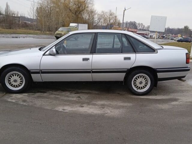 Сірий Опель Сенатор, об'ємом двигуна 2.5 л та пробігом 250 тис. км за 1100 $, фото 1 на Automoto.ua