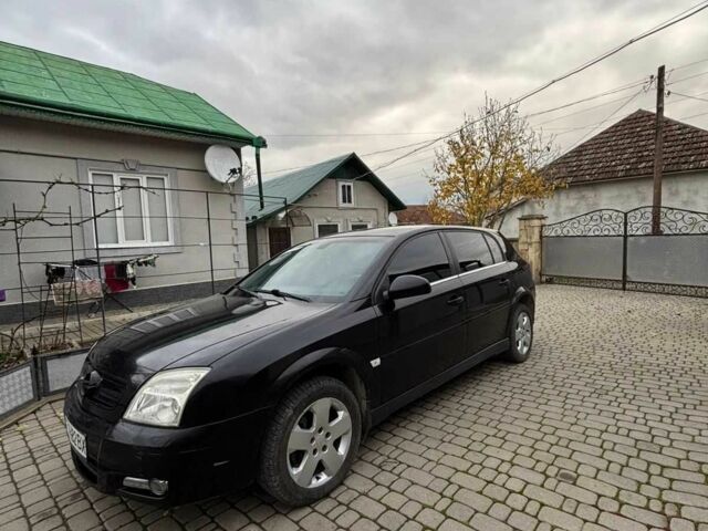Черный Опель Сигнум, объемом двигателя 3 л и пробегом 290 тыс. км за 3850 $, фото 1 на Automoto.ua