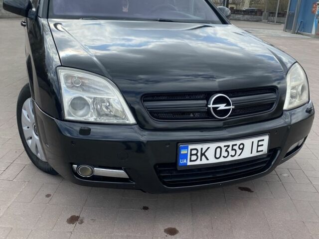 Чорний Опель Сігнум, об'ємом двигуна 2.2 л та пробігом 362 тис. км за 4300 $, фото 1 на Automoto.ua