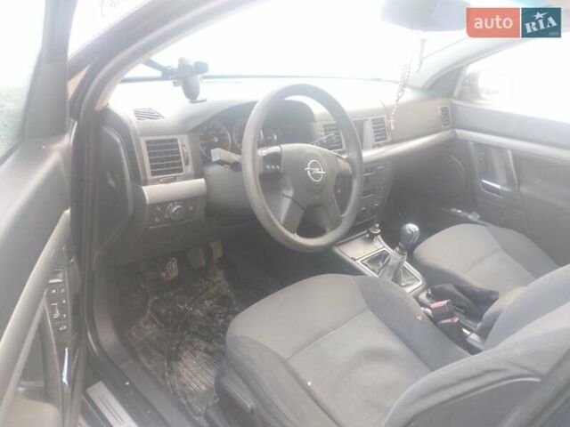 Чорний Опель Сігнум, об'ємом двигуна 2.2 л та пробігом 230 тис. км за 3100 $, фото 1 на Automoto.ua