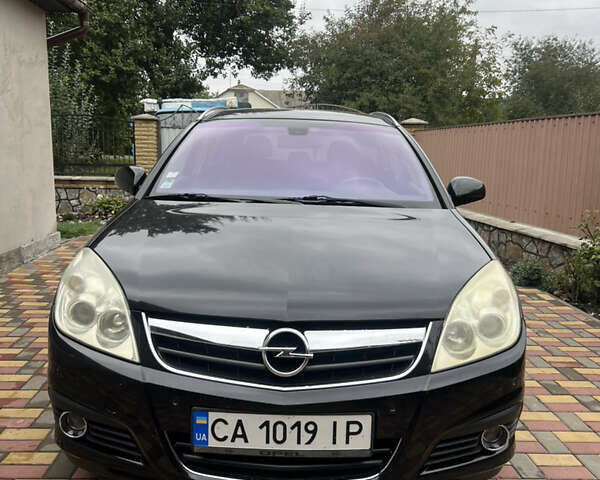 Черный Опель Сигнум, объемом двигателя 1.91 л и пробегом 181 тыс. км за 5700 $, фото 1 на Automoto.ua