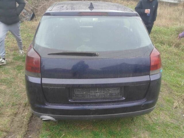 Черный Опель Сигнум, объемом двигателя 1.9 л и пробегом 250 тыс. км за 1000 $, фото 1 на Automoto.ua