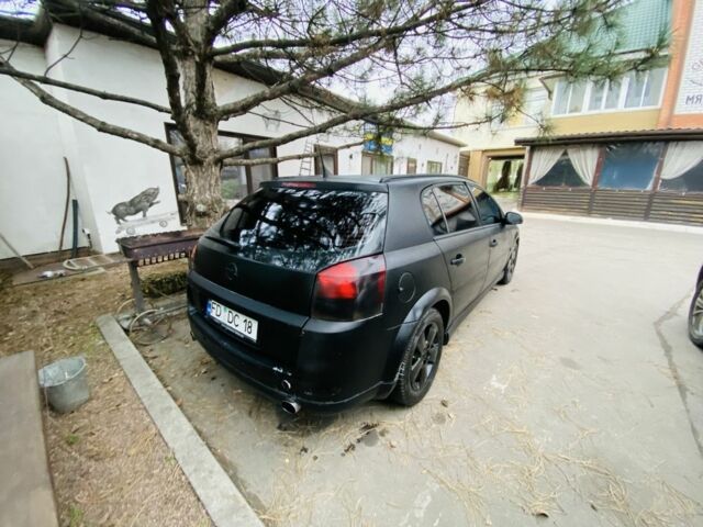 Чорний Опель Сігнум, об'ємом двигуна 2 л та пробігом 290 тис. км за 1900 $, фото 1 на Automoto.ua