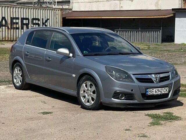 Опель Сигнум, объемом двигателя 1.9 л и пробегом 300 тыс. км за 4899 $, фото 1 на Automoto.ua