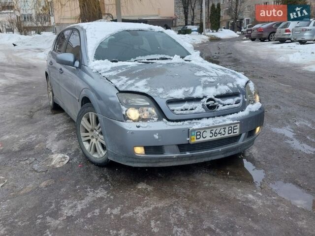 Серый Опель Сигнум, объемом двигателя 3 л и пробегом 300 тыс. км за 1111 $, фото 1 на Automoto.ua