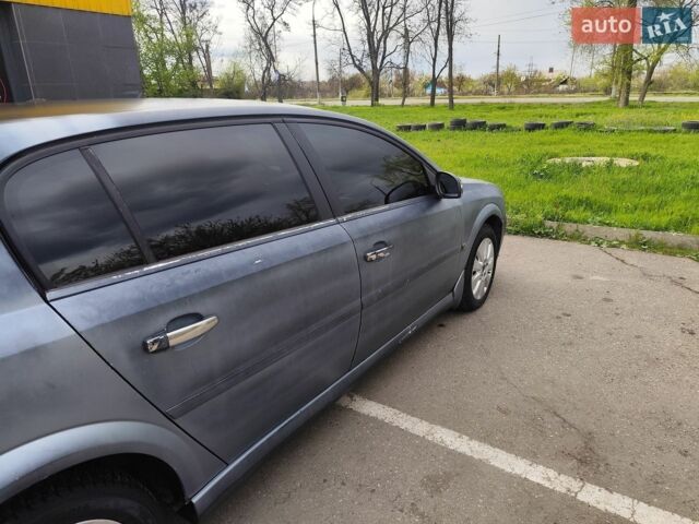 Сірий Опель Сігнум, об'ємом двигуна 3.2 л та пробігом 500 тис. км за 2800 $, фото 1 на Automoto.ua