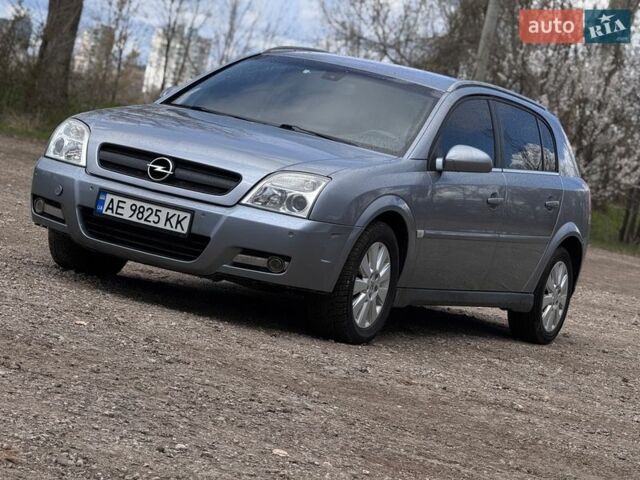 Сірий Опель Сігнум, об'ємом двигуна 2.2 л та пробігом 307 тис. км за 3300 $, фото 1 на Automoto.ua