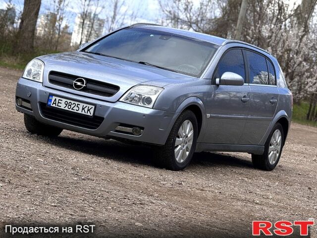 Сірий Опель Сігнум, об'ємом двигуна 2.2 л та пробігом 247 тис. км за 3300 $, фото 1 на Automoto.ua