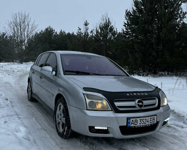 Сірий Опель Сігнум, об'ємом двигуна 2.2 л та пробігом 361 тис. км за 3750 $, фото 1 на Automoto.ua