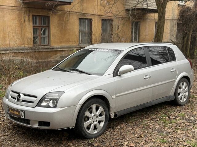 Серый Опель Сигнум, объемом двигателя 3 л и пробегом 300 тыс. км за 1450 $, фото 1 на Automoto.ua