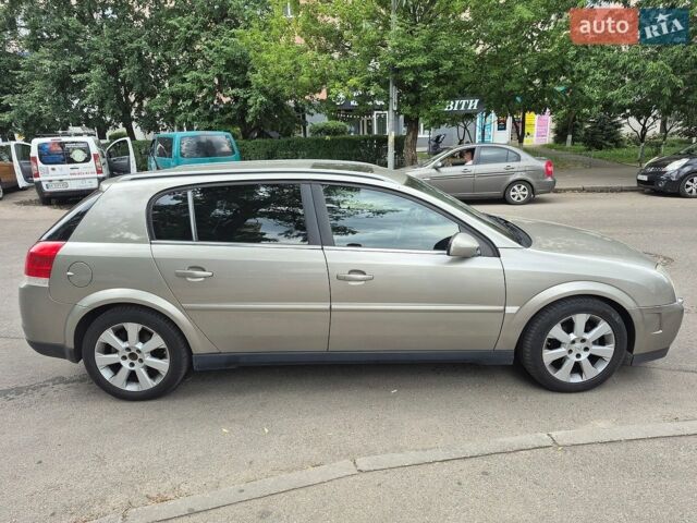 Сірий Опель Сігнум, об'ємом двигуна 2.2 л та пробігом 170 тис. км за 4000 $, фото 1 на Automoto.ua