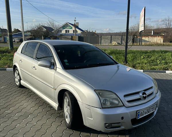 Серый Опель Сигнум, объемом двигателя 2.17 л и пробегом 330 тыс. км за 2500 $, фото 1 на Automoto.ua