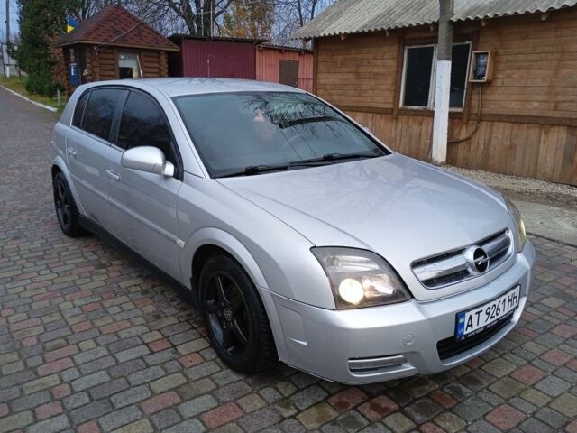 Серый Опель Сигнум, объемом двигателя 1.9 л и пробегом 264 тыс. км за 3650 $, фото 1 на Automoto.ua
