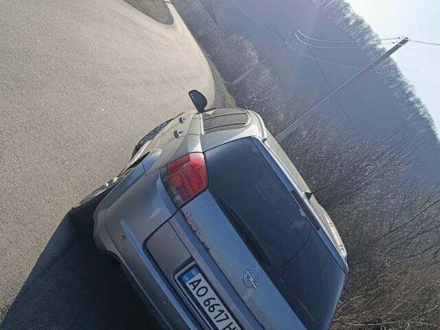 Серый Опель Сигнум, объемом двигателя 1.9 л и пробегом 360 тыс. км за 5000 $, фото 1 на Automoto.ua