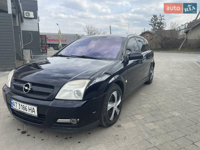 Синий Опель Сигнум, объемом двигателя 3 л и пробегом 375 тыс. км за 3700 $, фото 1 на Automoto.ua