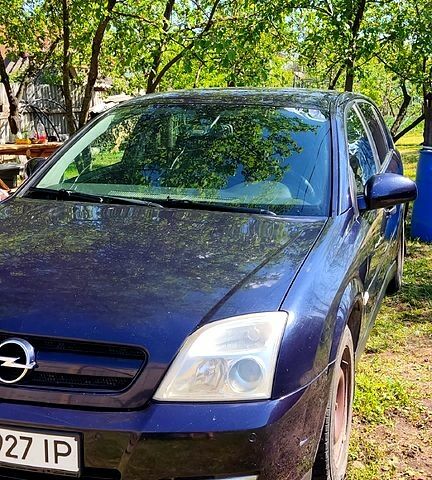 Синий Опель Сигнум, объемом двигателя 1.8 л и пробегом 235 тыс. км за 3500 $, фото 1 на Automoto.ua