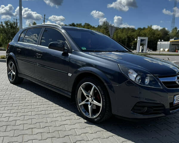 Синий Опель Сигнум, объемом двигателя 1.91 л и пробегом 293 тыс. км за 7000 $, фото 1 на Automoto.ua