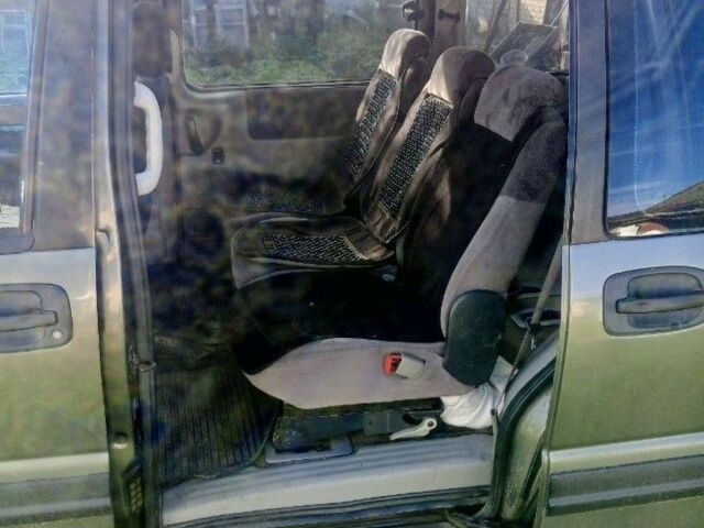 Зеленый Опель Синтра, объемом двигателя 2.2 л и пробегом 400 тыс. км за 3000 $, фото 1 на Automoto.ua