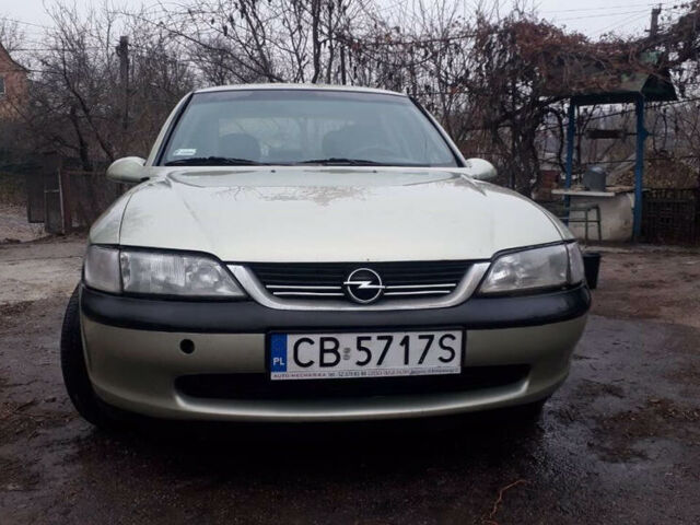 Опель Вектра Б, объемом двигателя 2 л и пробегом 235 тыс. км за 1500 $, фото 1 на Automoto.ua