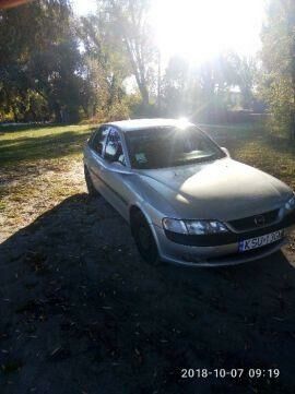 Сірий Опель Вектра Б, об'ємом двигуна 1.8 л та пробігом 280 тис. км за 1200 $, фото 1 на Automoto.ua