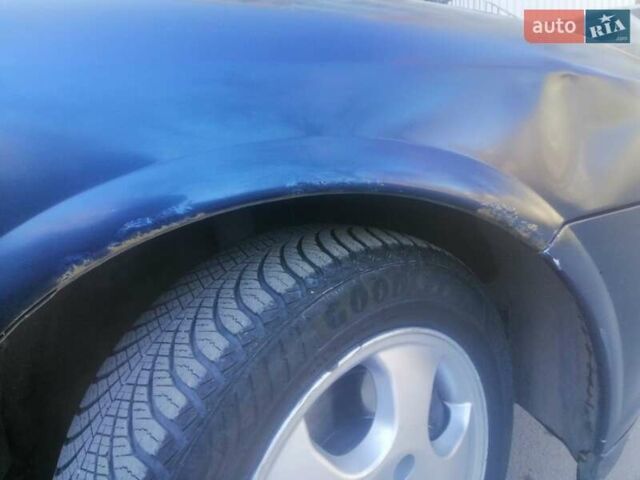 Синий Опель Вектра Б, объемом двигателя 1.6 л и пробегом 208 тыс. км за 3000 $, фото 1 на Automoto.ua