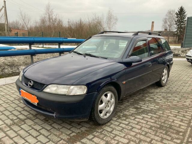 Синий Опель Вектра Б, объемом двигателя 1.6 л и пробегом 468 тыс. км за 3100 $, фото 1 на Automoto.ua