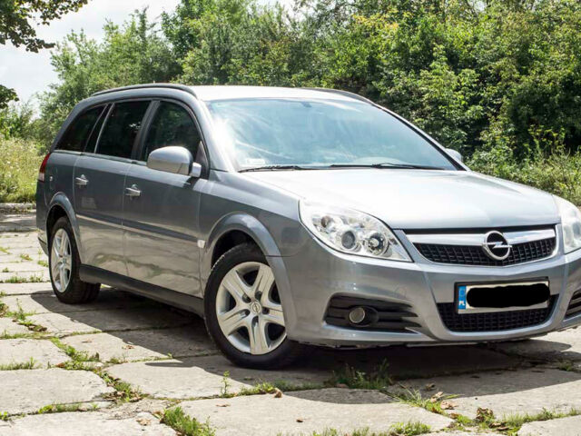 Сірий Опель Вектра С, об'ємом двигуна 1.9 л та пробігом 220 тис. км за 3000 $, фото 1 на Automoto.ua