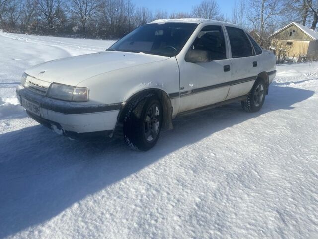 Белый Опель Вектра, объемом двигателя 2 л и пробегом 500 тыс. км за 1000 $, фото 1 на Automoto.ua