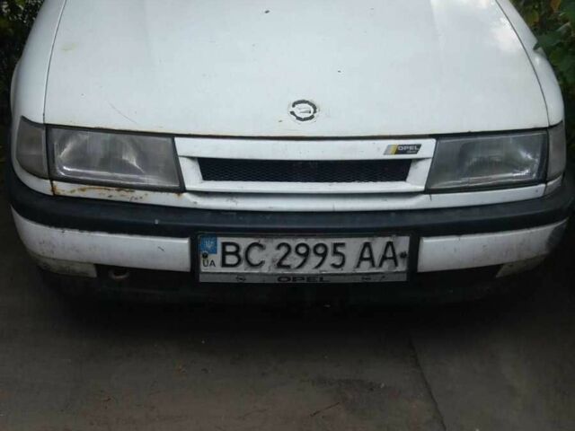 Белый Опель Вектра, объемом двигателя 1 л и пробегом 442 тыс. км за 1036 $, фото 1 на Automoto.ua