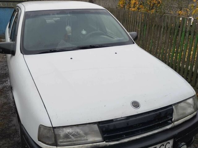 Белый Опель Вектра, объемом двигателя 1.6 л и пробегом 1000 тыс. км за 1300 $, фото 1 на Automoto.ua