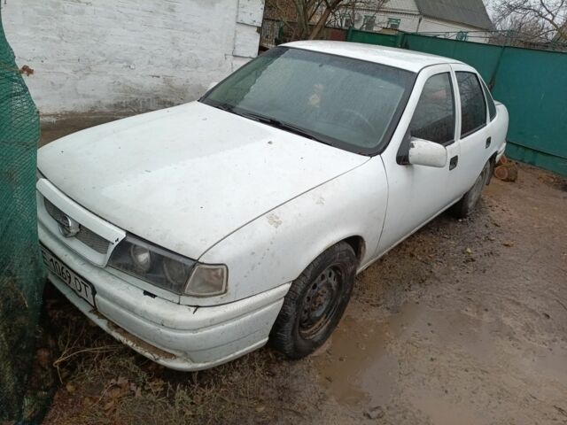 Белый Опель Вектра, объемом двигателя 0 л и пробегом 400 тыс. км за 600 $, фото 1 на Automoto.ua