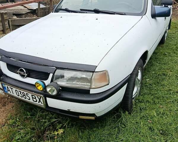 Білий Опель Вектра, об'ємом двигуна 1.7 л та пробігом 512 тис. км за 987 $, фото 1 на Automoto.ua